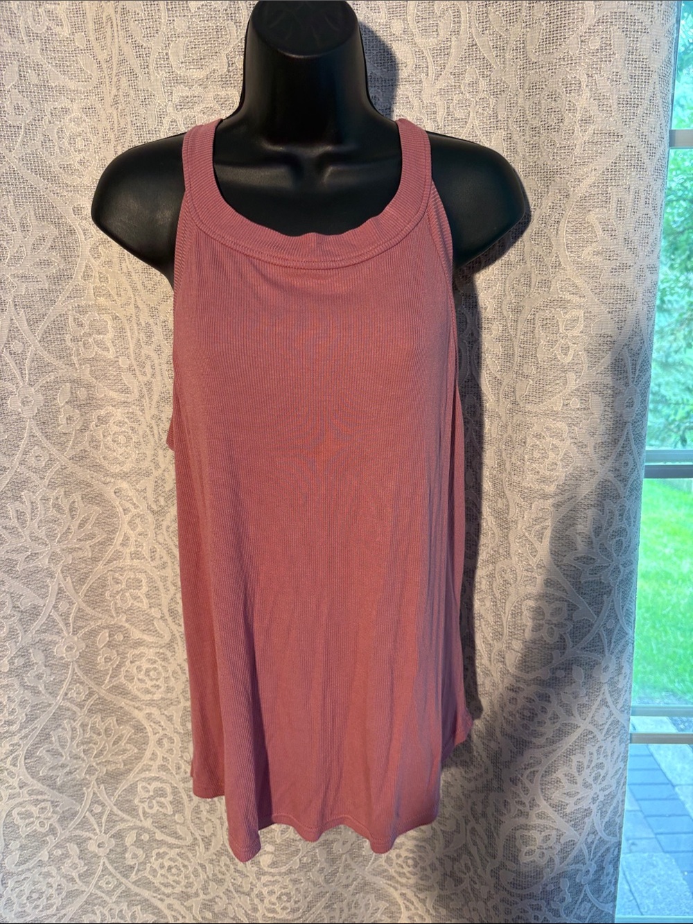Threads for Thought XL Women’s Sleeveless High-Neck Tank Top - Mauve - NWT